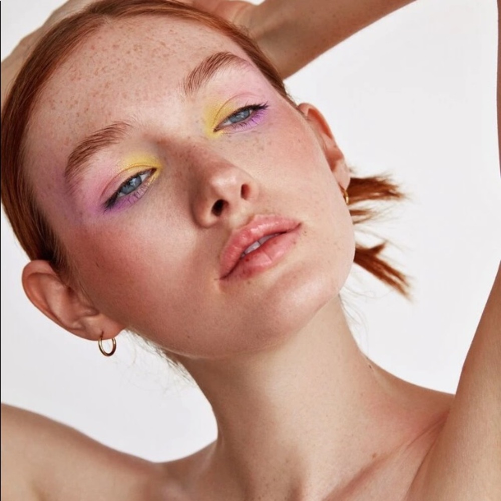 The Bubblegum eyeshadow pallet - Picture 6 of 6